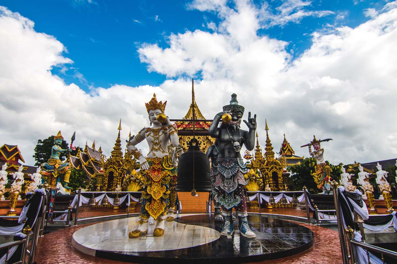 paradise and hell at Wat Sangkaew Phothiyan