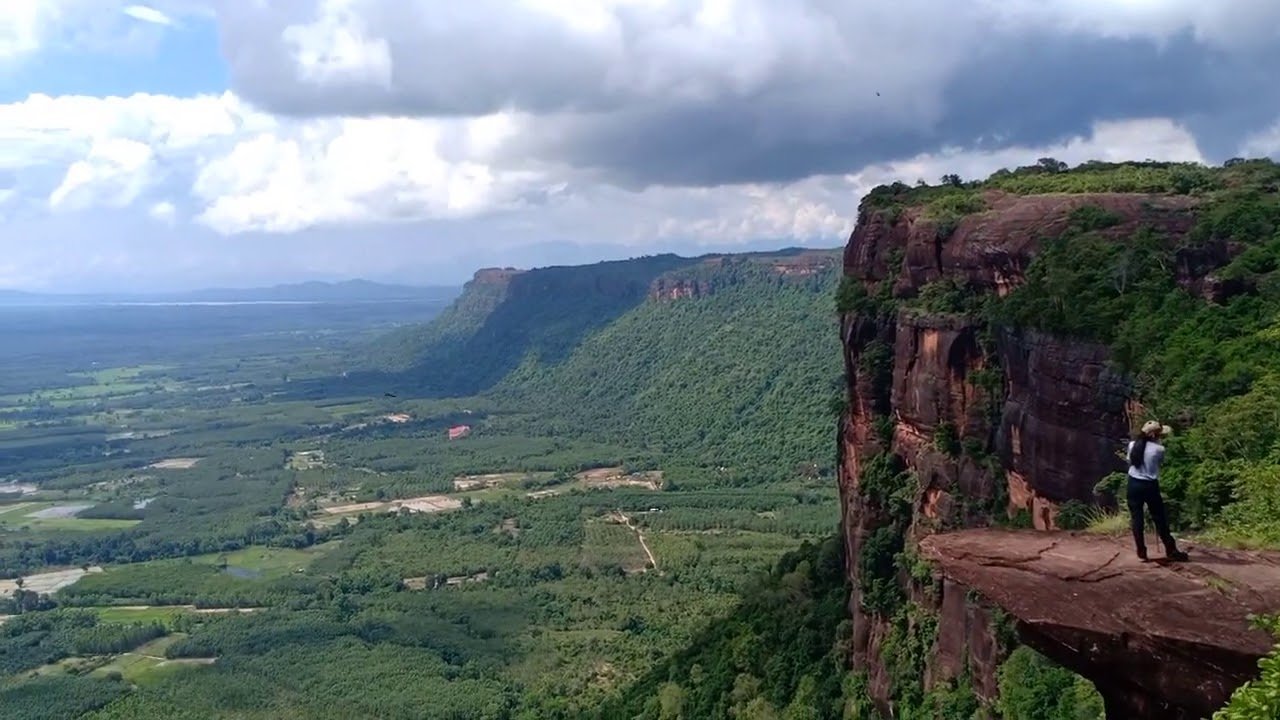 naka cliff