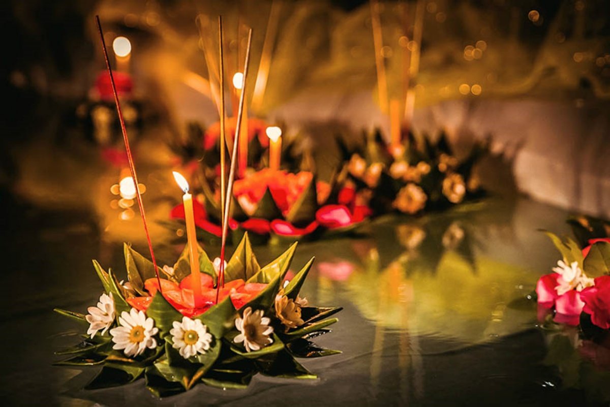 รูปภาพนี้มี Alt แอตทริบิวต์เป็นค่าว่าง ชื่อไฟล์คือ Krathong.jpg