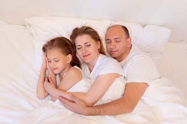 Happy Family Mom Dad Daughter Sleep Bed Bedroom Home 231056 205