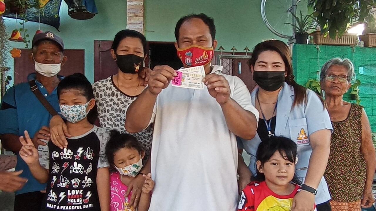 คนโคราชถูกหวย 12 ล้าน